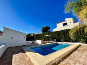 Logement de vacances avec un grand jardin méditerranéen