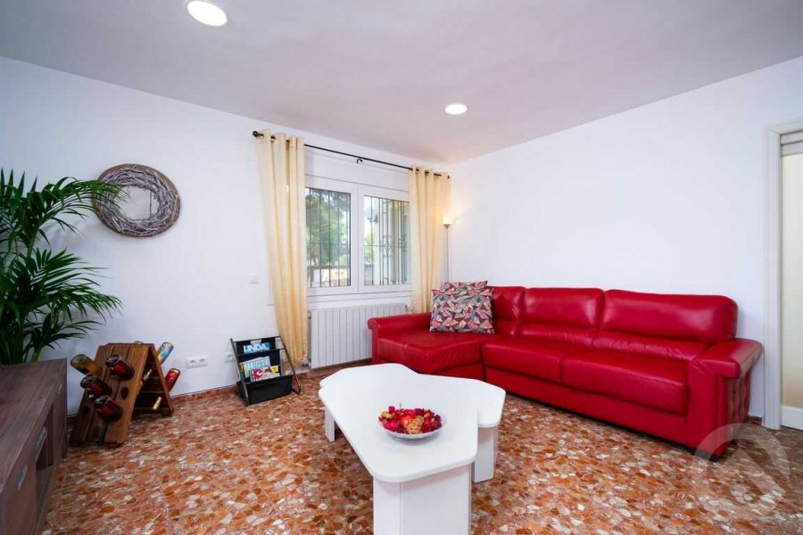Villa de vacance avec un salon spacieux et lumineux à Moraira