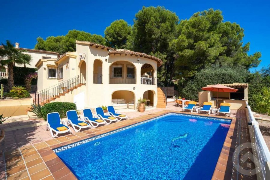 Villa de vacance avec grand jardin et piscine privée à Moraira