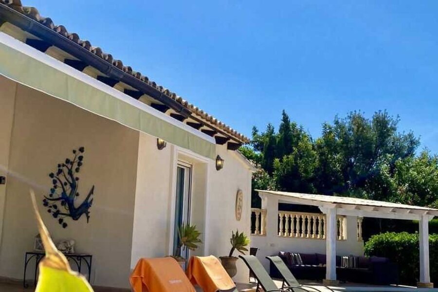 location villa avec transats à Moraira
