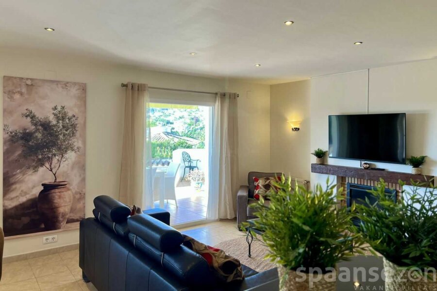louer villa avec salon lumineux à Moraira