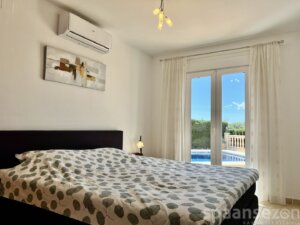 Villa Maia à louer à Moraira pour 6 personnes. Casa Maia avec piscine privée et 3 chambres avec air conditionné
