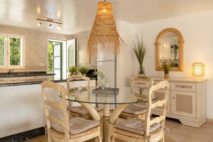Salle à manger de la villa de vacances à Moraira